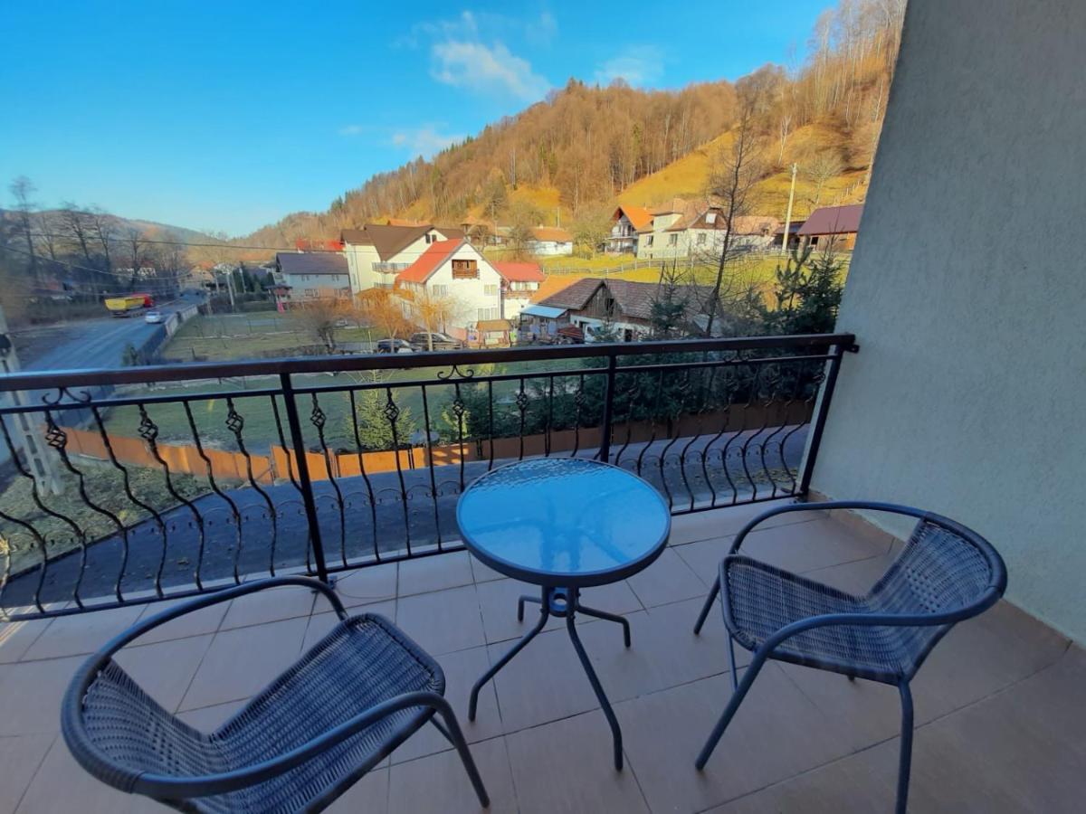 Pensiunea Montan Din Bran,Sat Simon Spa Indoor Bran  Exteriör bild