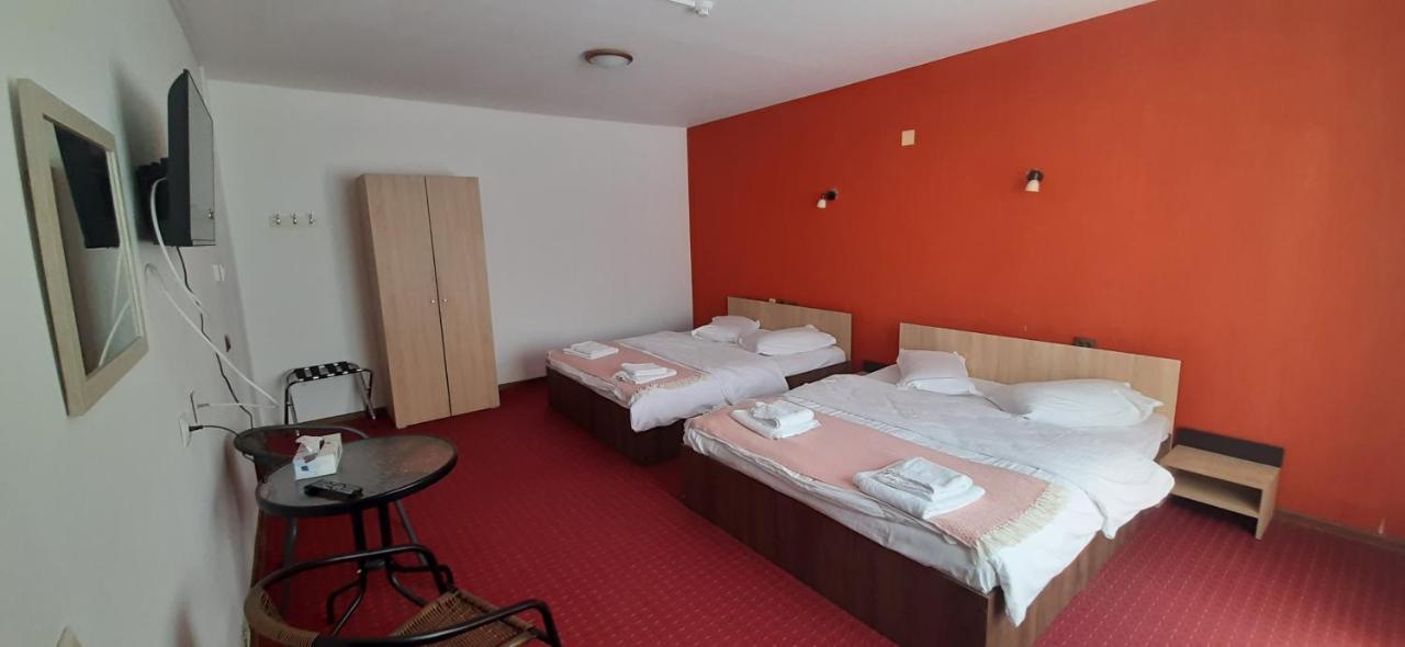 Pensiunea Montan Din Bran,Sat Simon Spa Indoor Bran  Exteriör bild