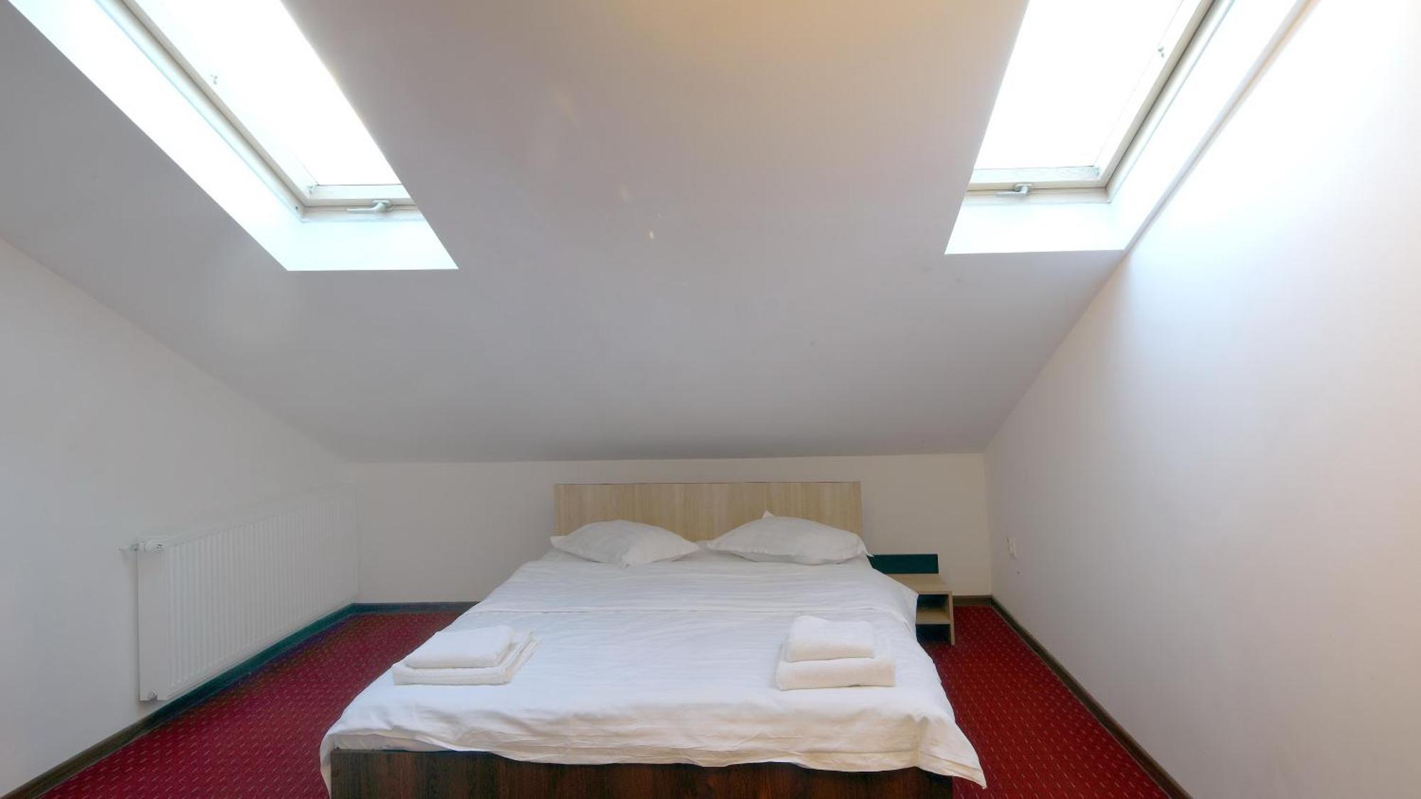 Pensiunea Montan Din Bran,Sat Simon Spa Indoor Bran  Exteriör bild