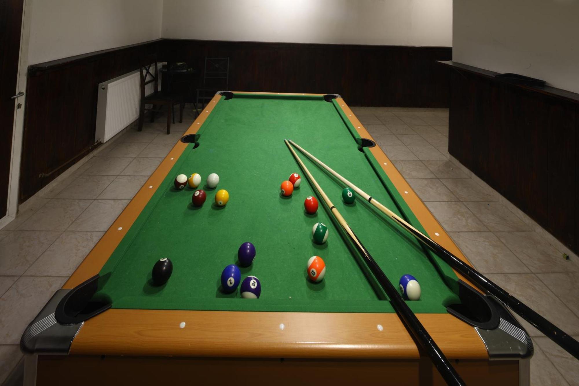 Pensiunea Montan Din Bran,Sat Simon Spa Indoor Bran  Exteriör bild