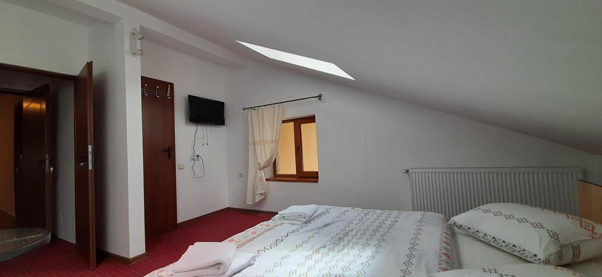 Pensiunea Montan Din Bran,Sat Simon Spa Indoor Bran  Rum bild